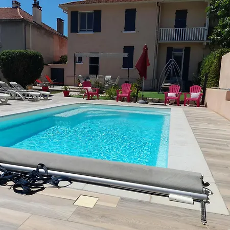 Maison En Provence Avec Piscine 別荘 *